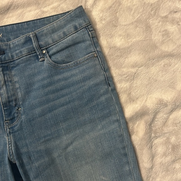 WHBM The Skinny Ankle Zipper Embroidery Ankle Jeans Size 10 - Picture 4 of 12